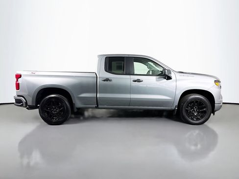 Used 2026 Chevrolet Silverado 1500 Custom AWD/4WD image 9