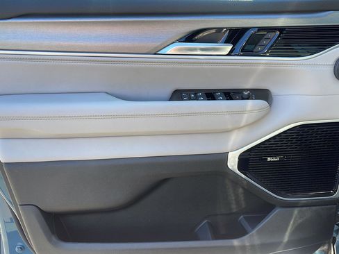 New 2026 Jeep Grand Wagoneer Limited AWD/4WD image 11