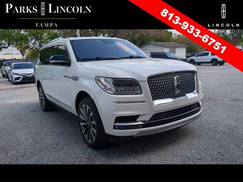 Certified 2020 Lincoln Navigator Reserve w/ Luxury Package image 2