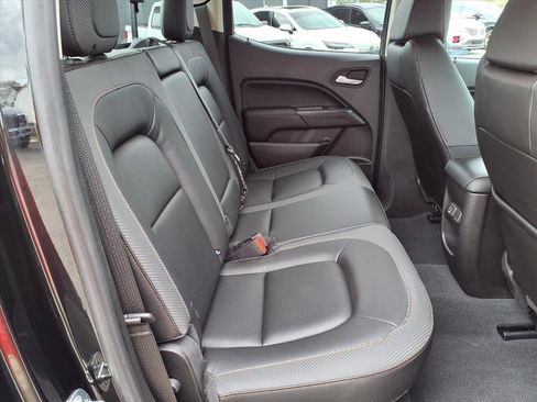 Used 2022 GMC Canyon AT4 image 16