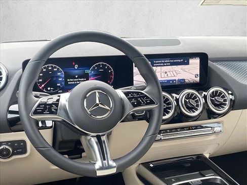 New 2025 Mercedes-Benz GLA 250 image 19