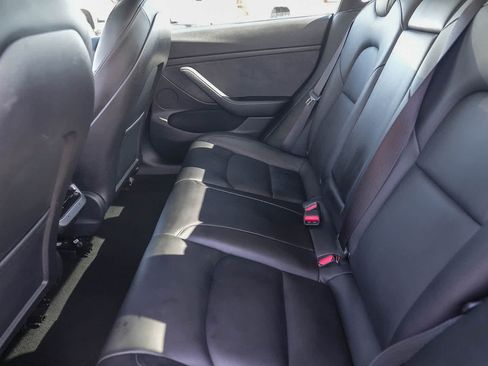 Used 2022 Tesla Model 3 Long Range AWD/4WD image 17