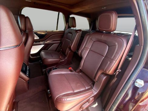 Used 2023 Lincoln Aviator Black Label AWD/4WD image 21