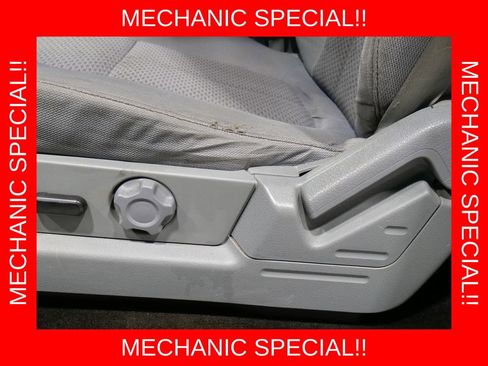 Used 2011 Ford F150 XLT w/ XLT Chrome Pkg image 16