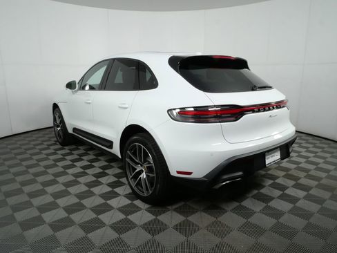 New 2026 Porsche Macan image 3
