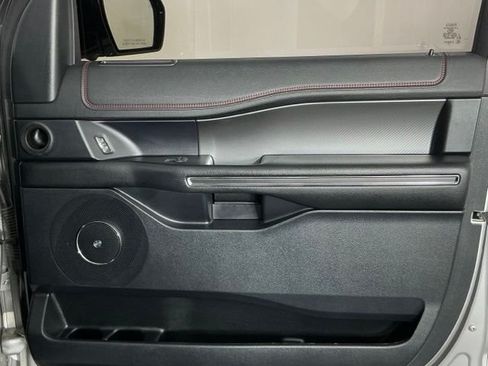 Used 2019 Ford Expedition Limited w/ Equipment Group 303A RWD image 29