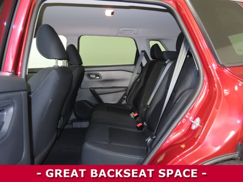 Certified 2025 Nissan Rogue S image 9