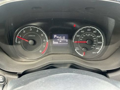 Used 2018 Subaru Crosstrek 2.0i AWD/4WD image 16