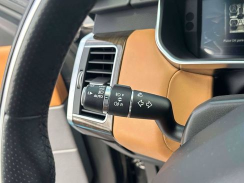 Used 2018 Land Rover Range Rover Sport Supercharged AWD/4WD image 25