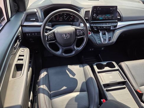 Used 2025 Honda Odyssey Sport-L image 7