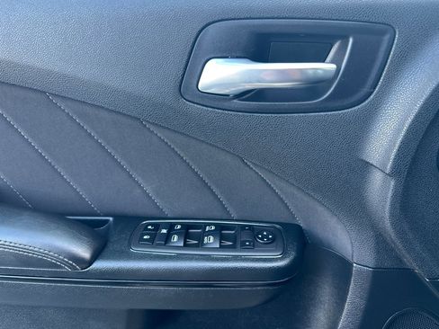 Used 2022 Dodge Charger R/T w/ Blacktop Package image 12