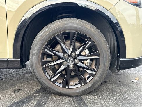 Used 2024 MAZDA CX-5 Carbon Edition image 13