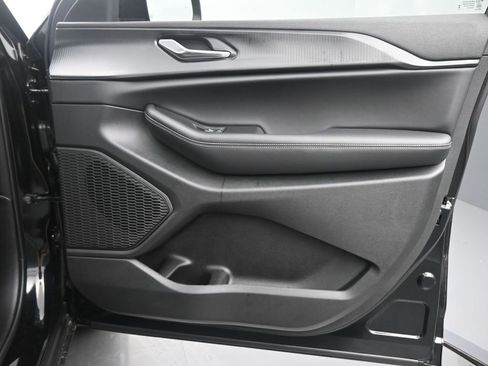 New 2025 Jeep Grand Cherokee L Laredo w/ Luxury Tech Group I image 22