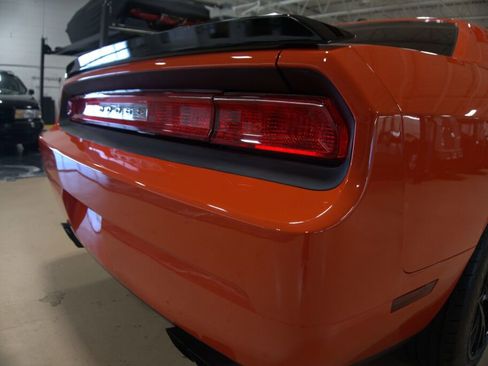 Used 2009 Dodge Challenger R/T image 19