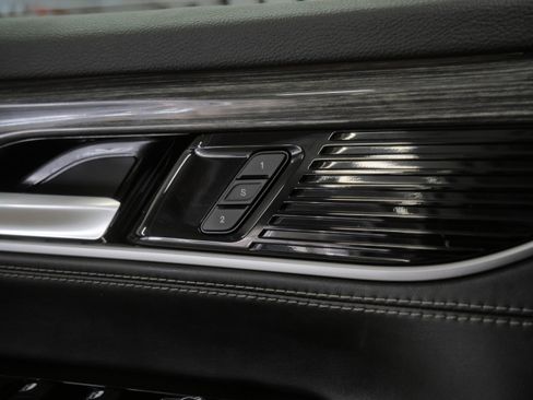 Used 2022 Jeep Wagoneer Series II image 31