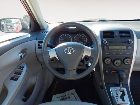 Used 2010 Toyota Corolla LE image 12