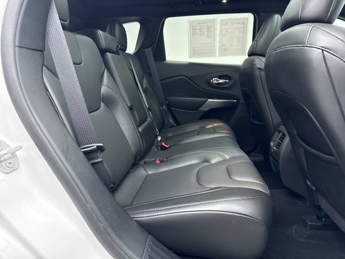 Used 2020 Jeep Cherokee High Altitude AWD/4WD image 19