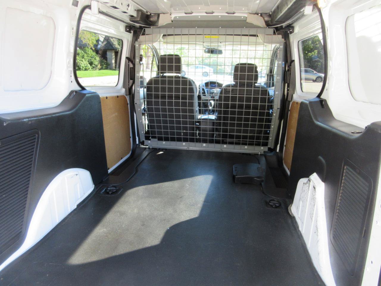 Used 2015 Ford Transit Connect XLT FWD image 12