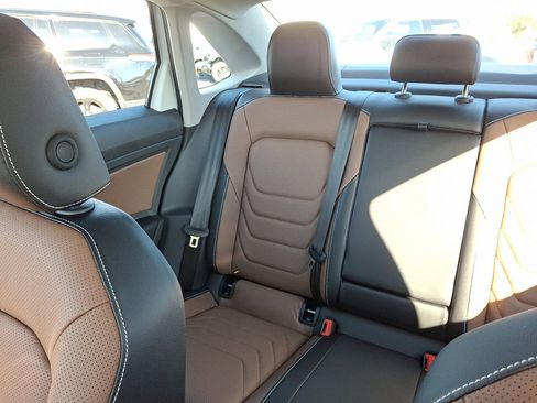 New 2026 Volkswagen Jetta SEL image 12