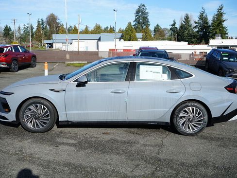 New 2026 Hyundai Sonata Limited image 8