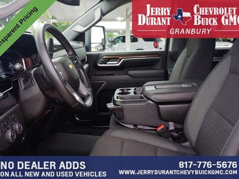 Used 2025 Chevrolet Silverado 2500 LT w/ Convenience Package AWD/4WD image 18