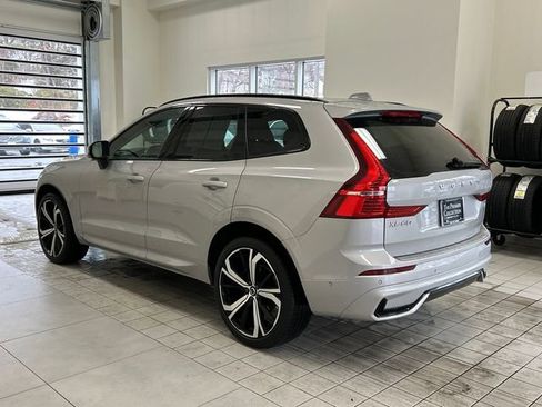 Certified 2023 Volvo XC60 B5 Ultimate image 2