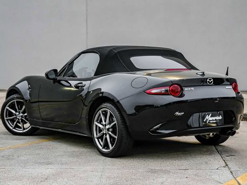 Used 2022 MAZDA MX-5 Miata Grand Touring image 11