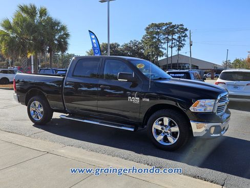 Used 2019 RAM 1500 Big Horn image 7