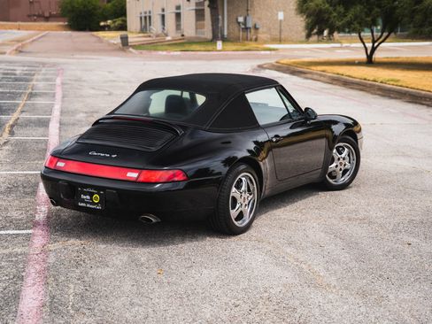 Used 1995 Porsche 911 Carrera RWD image 30