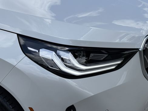 Used 2025 BMW X3 xDrive30i w/ Convenience Package image 11