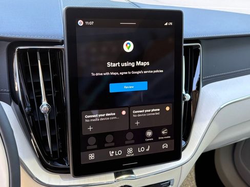 New 2026 Volvo XC60 B5 Ultra w/ Protection Package Premier image 16