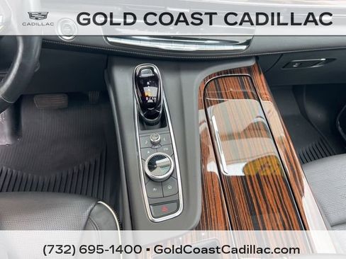 Certified 2024 Cadillac Escalade ESV Premium Luxury AWD/4WD image 31