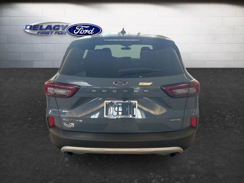 Used 2023 Ford Escape Active AWD/4WD image 4