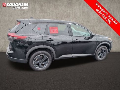 Certified 2026 Nissan Rogue SV AWD/4WD image 9