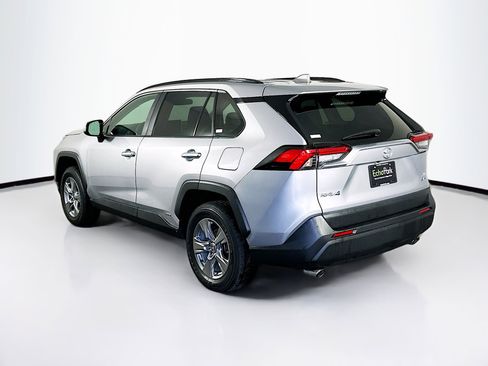 Used 2025 Toyota RAV4 XLE image 5