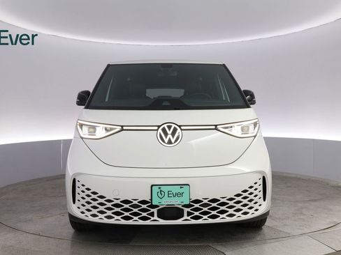 Used 2025 Volkswagen ID. Buzz Pro S image 12