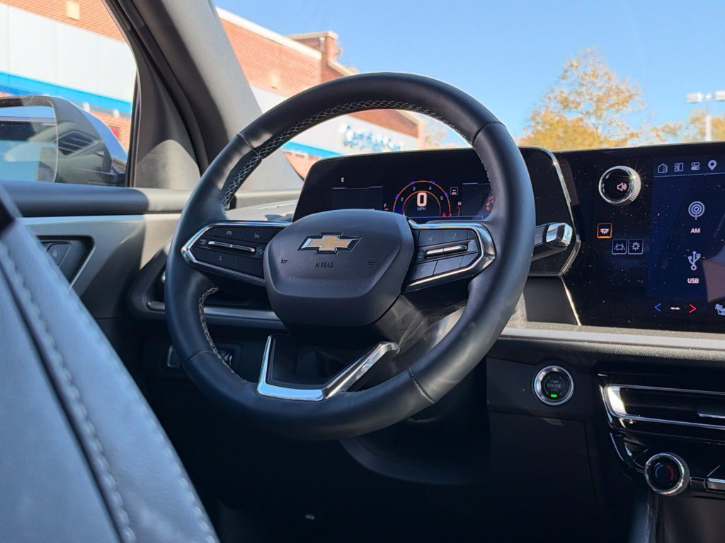 Used 2024 Chevrolet Traverse LT w/ Trailering Package AWD/4WD image 41