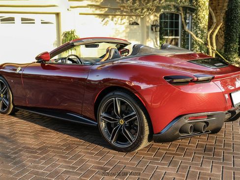 Used 2025 Ferrari Roma Spider RWD image 6