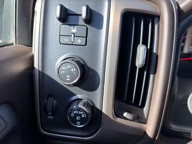 Used 2015 GMC Sierra 1500 Denali w/ Driver Alert Package AWD/4WD image 33