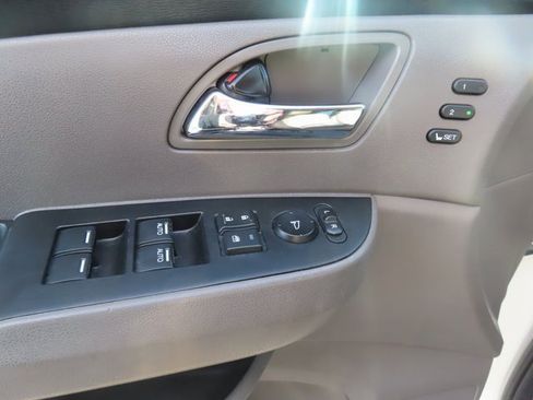 Used 2014 Honda Odyssey Touring image 13