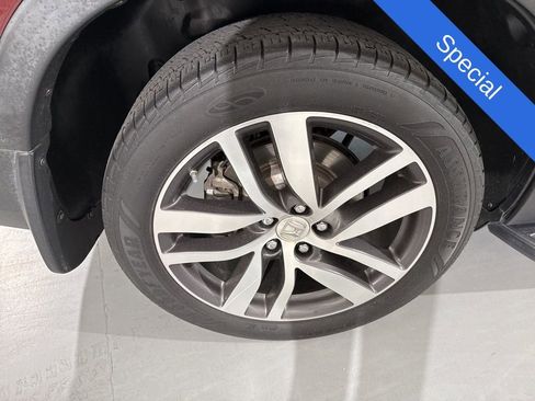 Used 2018 Honda Pilot Elite image 13