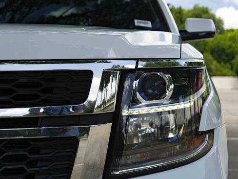 Used 2016 Chevrolet Tahoe LT RWD image 11