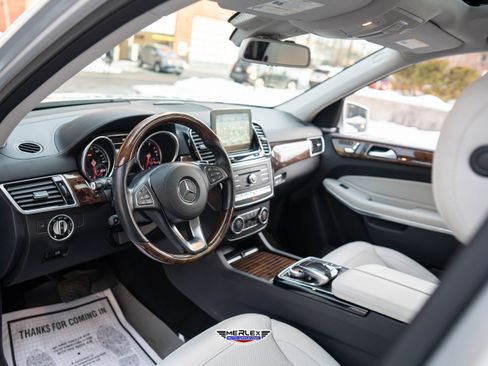 Used 2017 Mercedes-Benz GLS 550 4MATIC image 13