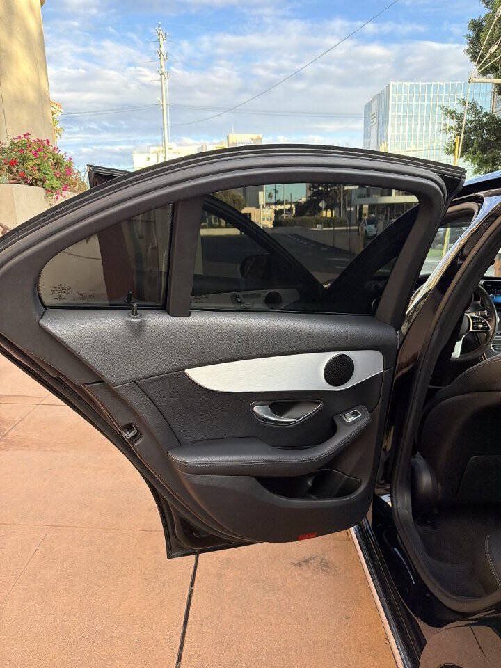 Used 2020 Mercedes-Benz C 300 Sedan image 28