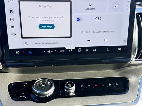 New 2025 Ford Expedition Max Platinum w/ Driver's Package image 22