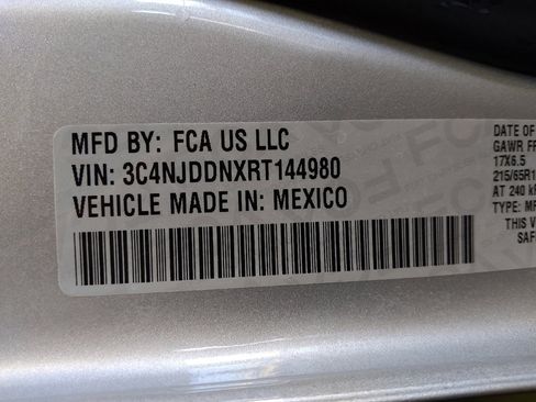 Used 2024 Jeep Compass Trailhawk image 33