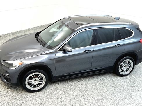 Used 2018 BMW X1 sDrive28i w/ Convenience Package FWD image 16