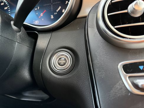 Used 2022 Mercedes-Benz GLC 300 image 19