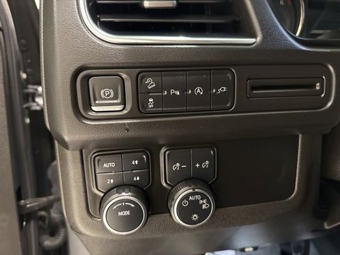 Certified 2021 Chevrolet Tahoe Z71 image 32