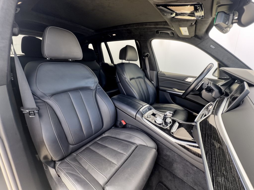 Used 2019 BMW X7 xDrive50i w/ M Sport Package AWD/4WD image 30